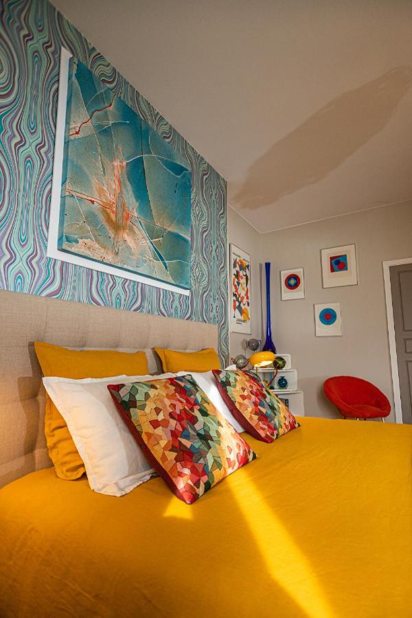 Hotel Le Jardin Des Toiles Triel-sur-Seine Esterno foto